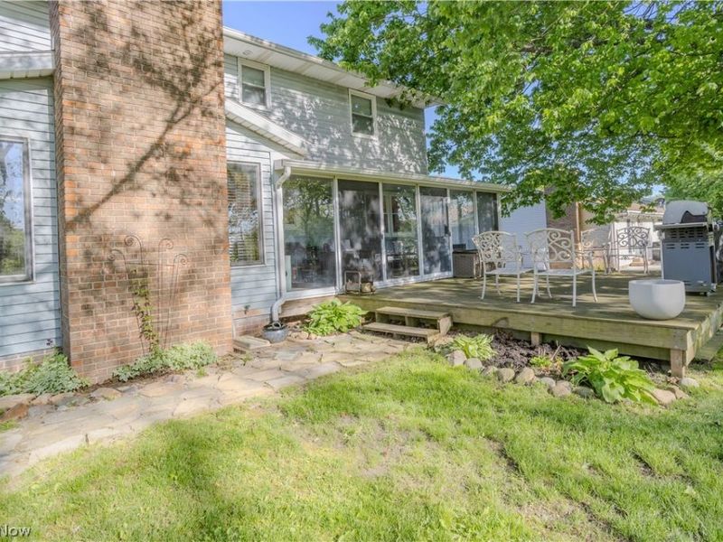 11805 Meadowlane Avenue NW, Uniontown, OH 44685 Photo 7