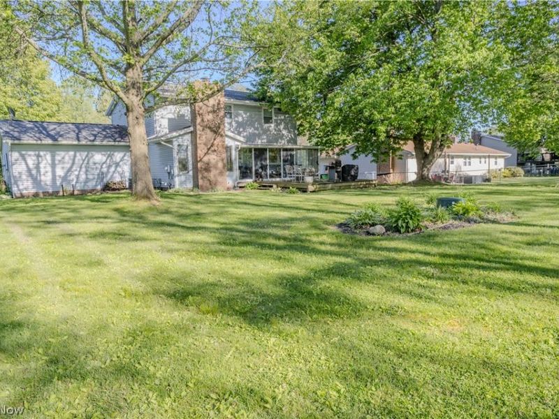 11805 Meadowlane Avenue NW, Uniontown, OH 44685 Photo 9