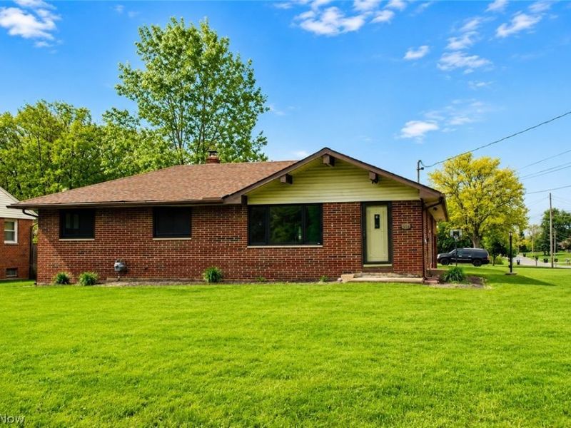 813 Hadcock Road, Brunswick, OH 44212 Photo 1