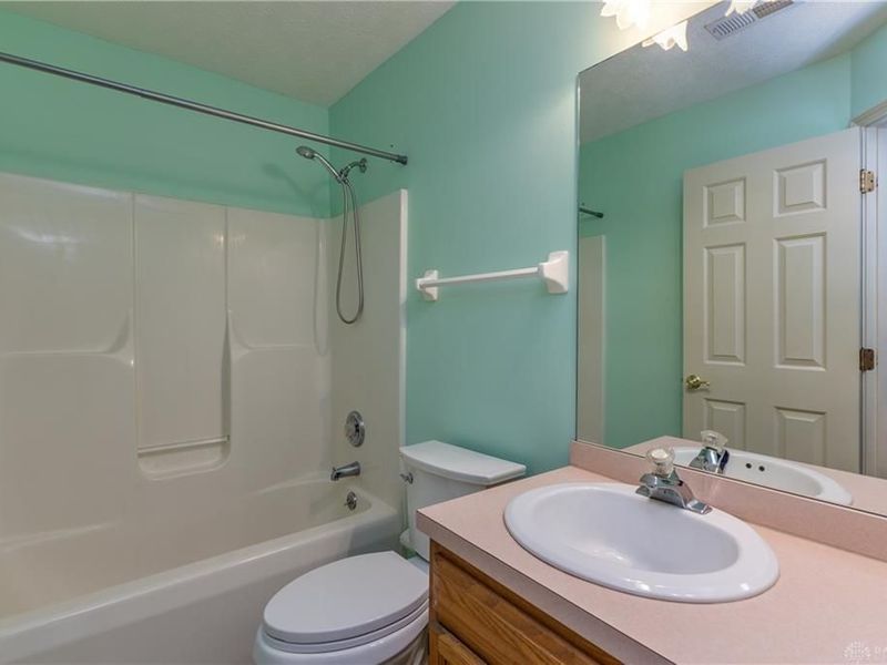1990 Swallowtail Court, Englewood, OH 45315 Photo 24