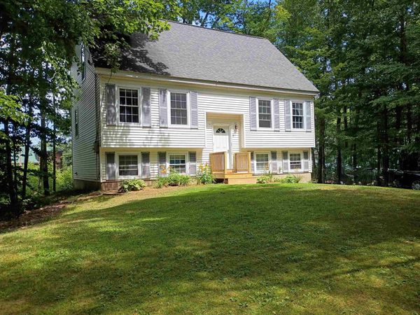 6 Friar Tuck Road, Canterbury, NH 03224