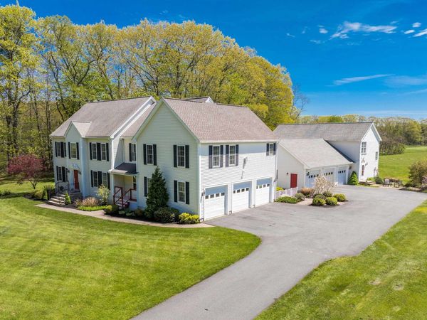 9 Towle Farm Road, Hampton Falls, NH 03844