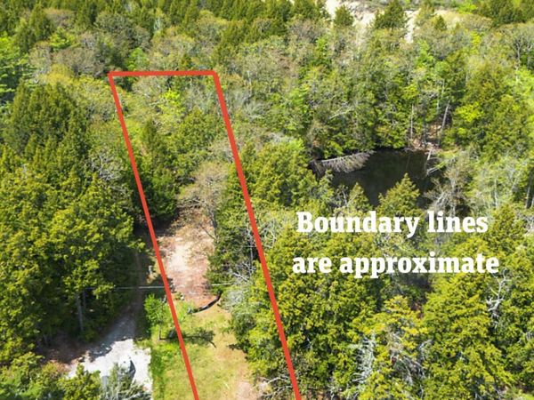 100 N Shore Drive , Limerick, ME 04048