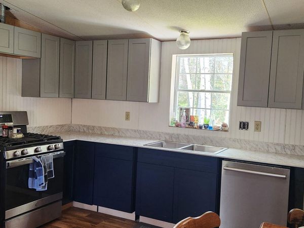 18 Davids Way, Stonington, ME 04681