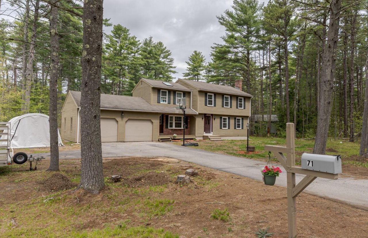 71 Keay Road, Berwick, ME 03901 Main Photo