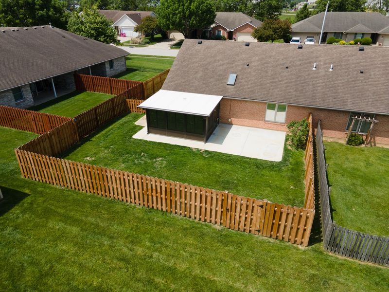 1990 Swallowtail Court, Englewood, OH 45322 Photo 8