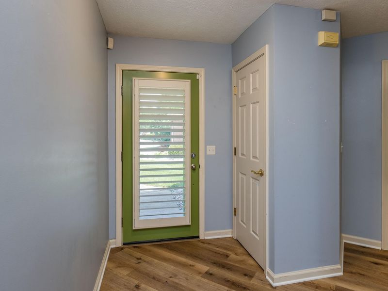 1990 Swallowtail Court, Englewood, OH 45322 Photo 9