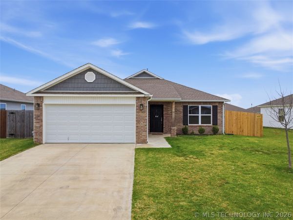 29321 E 80th Street S, Broken Arrow, OK 74014
