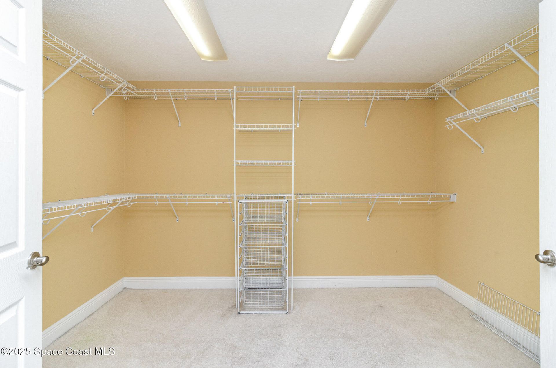 1211 E New Haven Avenue , Unit 402, Melbourne, FL 32901 Photo