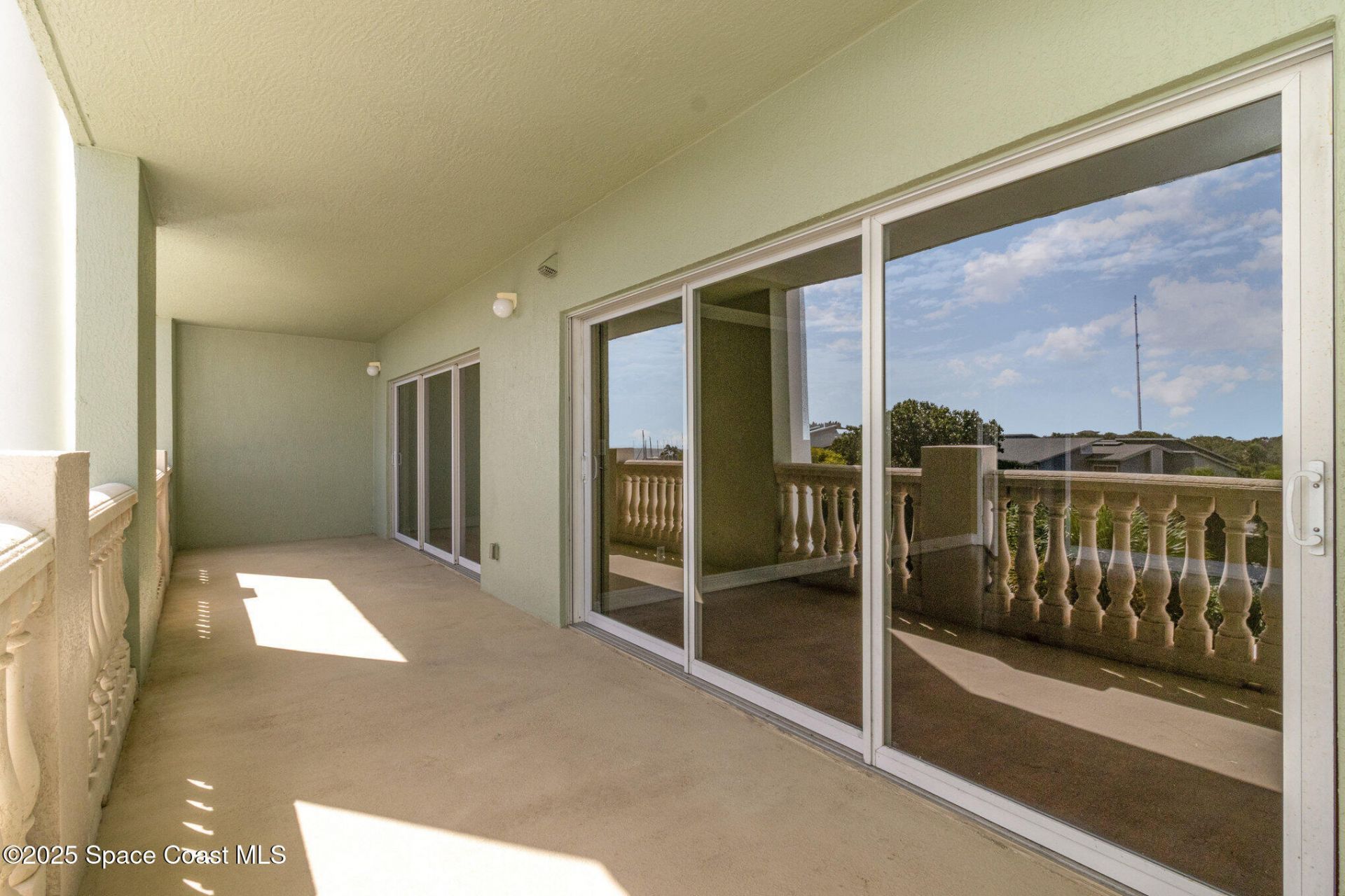 1211 E New Haven Avenue , Unit 402, Melbourne, FL 32901 Photo