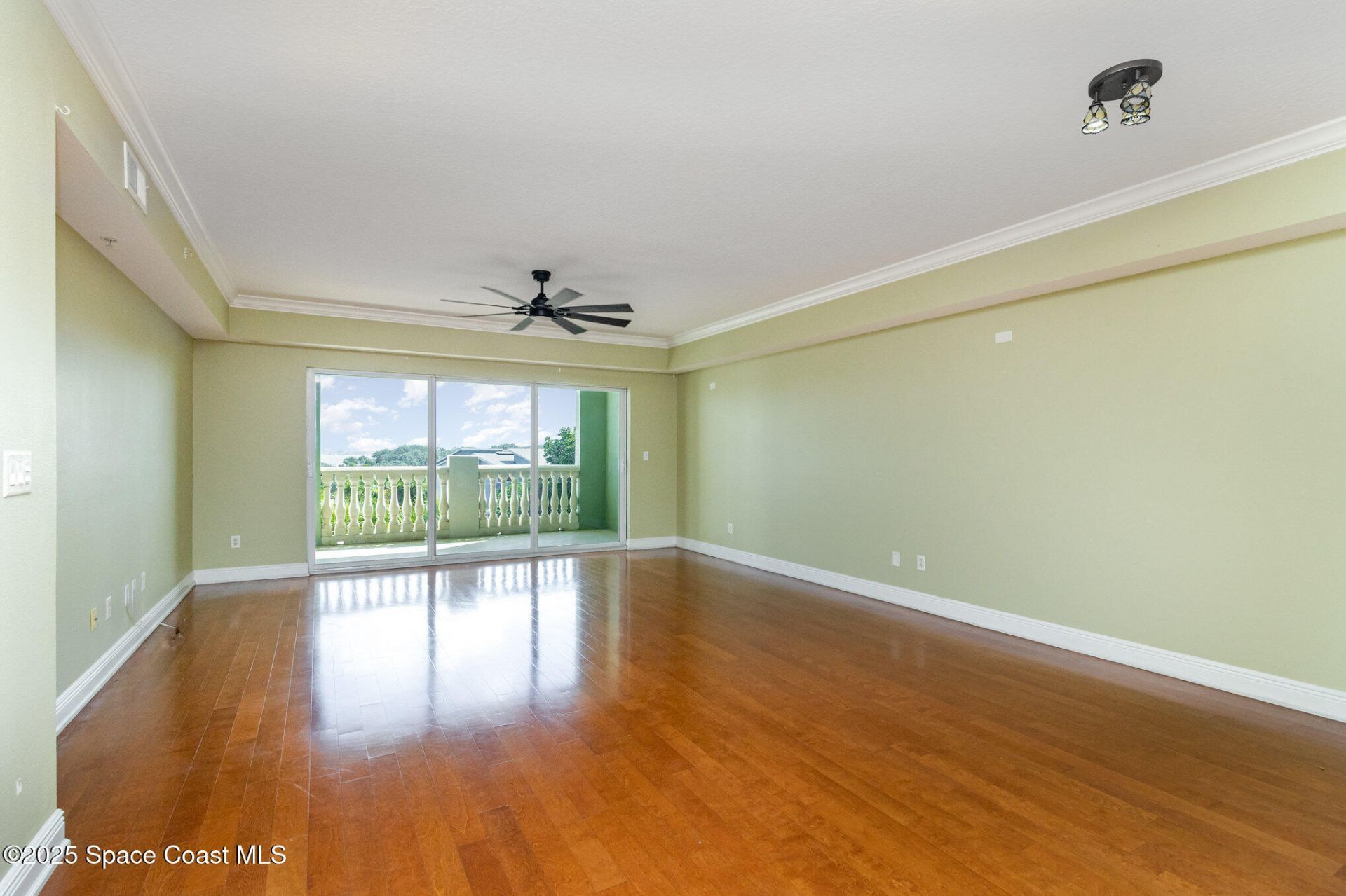 1211 E New Haven Avenue , Unit 402, Melbourne, FL 32901 Photo