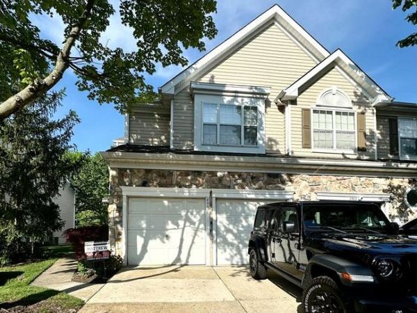 8901 NORMANDY DRIVE , MOUNT LAUREL, NJ 08054
