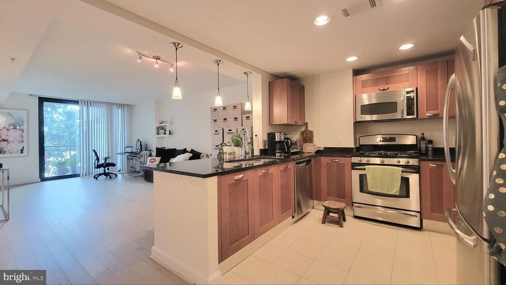 2451 Midtown Avenue , Unit 509, Alexandria, VA 22303 Main Photo