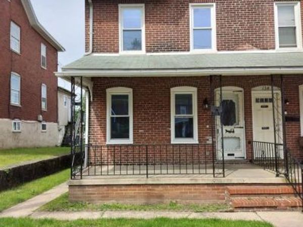 136 S 4TH AVENUE , COATESVILLE, PA 19320