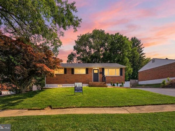 5 HOLLY DRIVE, NEW CASTLE, DE 19720