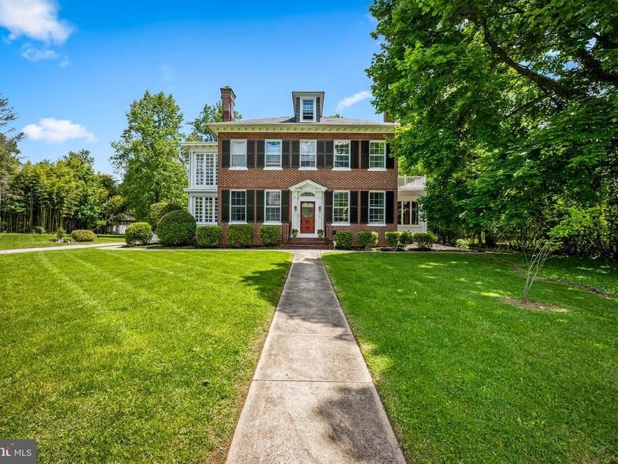 527 Nottingham Road , Baltimore, MD 21229 Main Photo