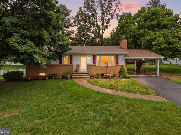 912 HALLFORD STREET, SYKESVILLE, MD 21784