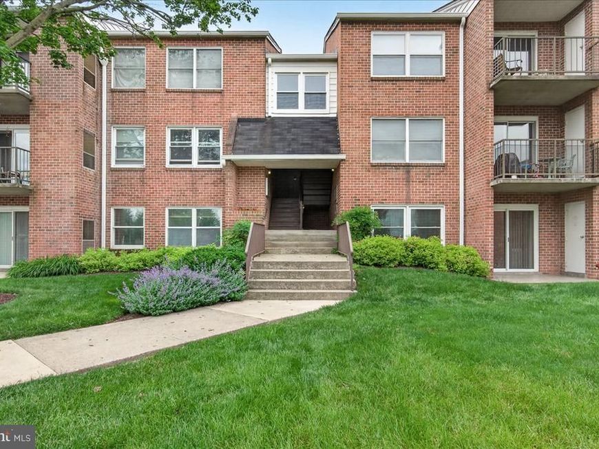 200 Chapel Court, Unit 209, Walkersville, MD 21793 Main Photo