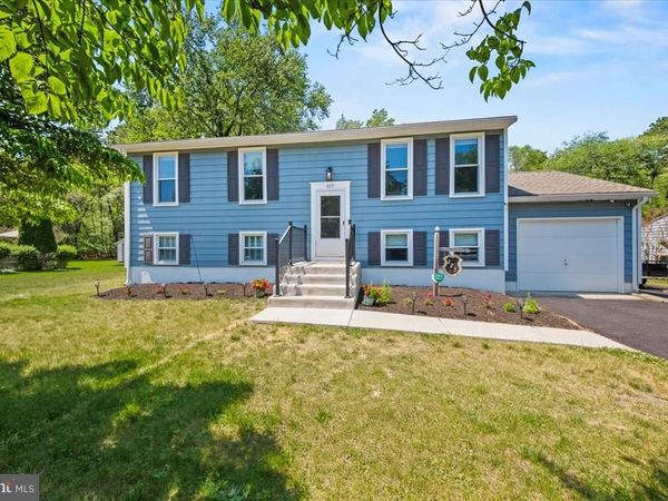 225 PINE BOULEVARD, MEDFORD, NJ 08055
