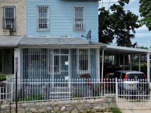 2719 HIGH STREET, CAMDEN, NJ 08105