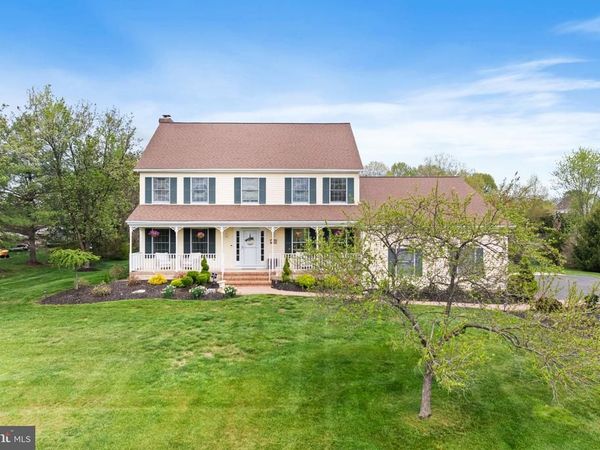 86 CARRIAGE TRAIL , BELLE MEAD, NJ 08502