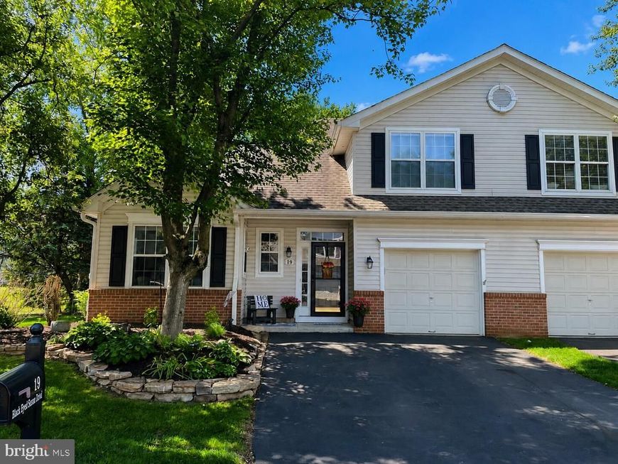 19 Black Eyed Susan Road , Langhorne, PA 19047 Main Photo