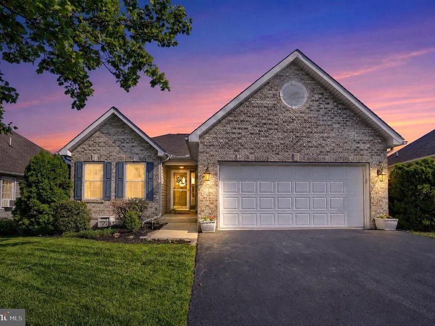 58 Burwick Drive, Mechanicsburg, PA 17050 Main Photo