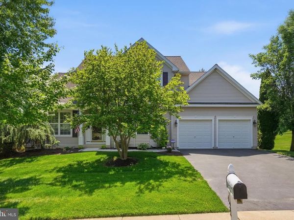 422 WESTVIEW DRIVE, AVONDALE, PA 19311