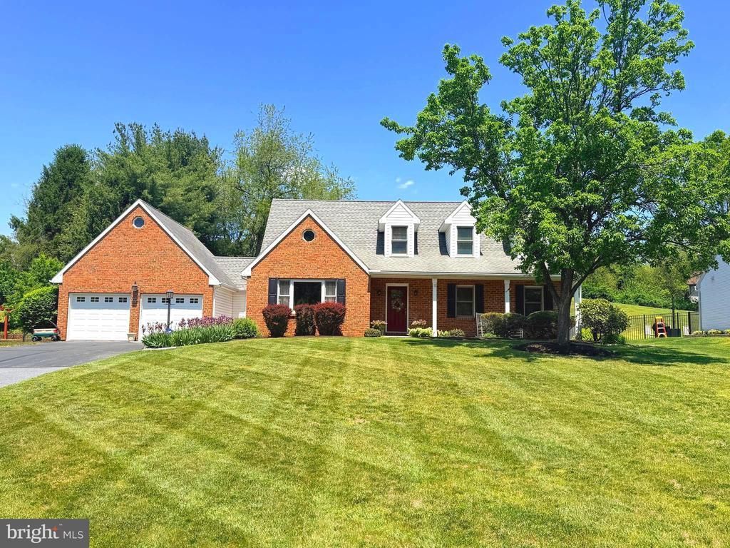 10 Stoudt Road, Hummelstown, PA 17036 Main Photo