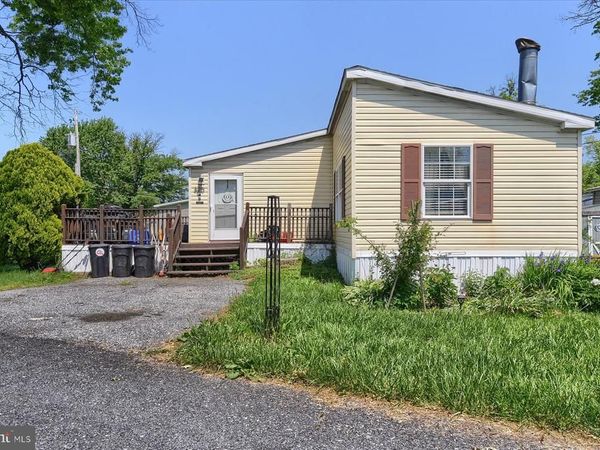 320 CARAVAN COURT , MIDDLETOWN, PA 17057