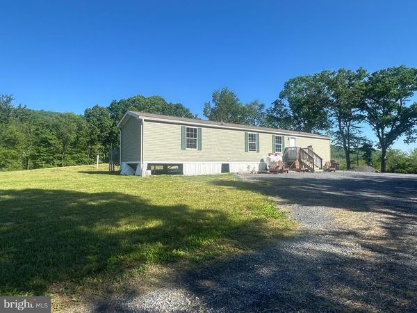 12573 LINCOLN HIGHWAY , MC CONNELLSBURG, PA 17233