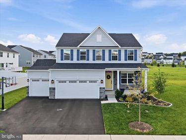 8150 PARKER PLACE , FOGELSVILLE, PA 18051