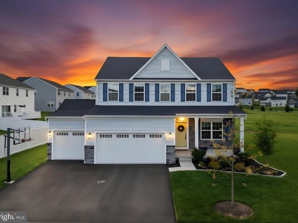 8150 PARKER PLACE, FOGELSVILLE, PA 18051