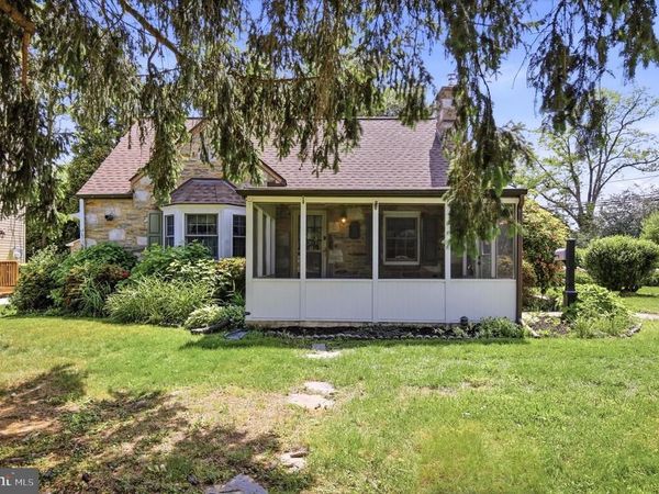 416 EXTON ROAD, HATBORO, PA 19040