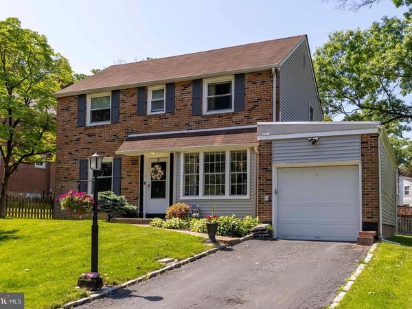 1910 MAPLEWOOD AVENUE , ABINGTON, PA 19001
