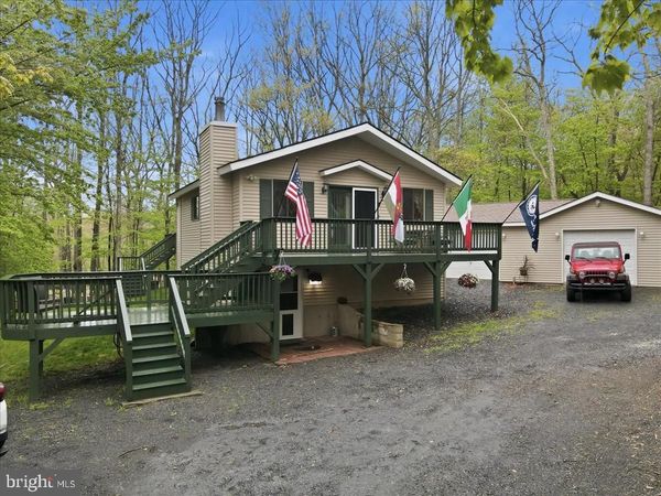 149 MCMICHAELS COURT , STROUDSBURG, PA 18360