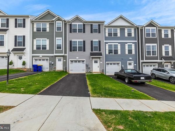 456 BRADFORD DRIVE , RED LION, PA 17356
