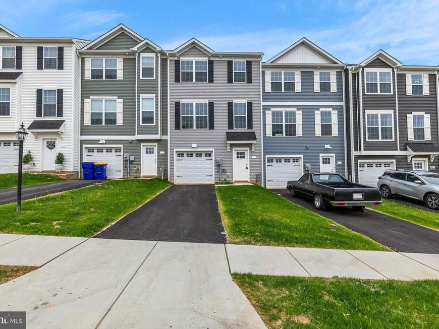 456 Bradford Drive , Red Lion, PA 17356 Main Photo