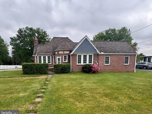 2266 SUNSET LANE , YORK, PA 17408
