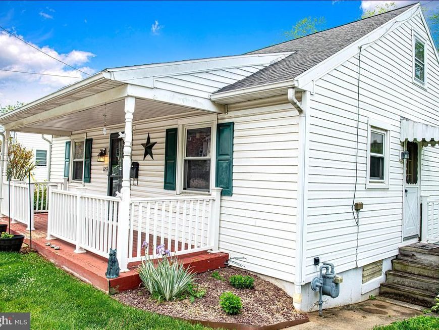 125 Manchester Street, Glen Rock, PA 17327 Main Photo