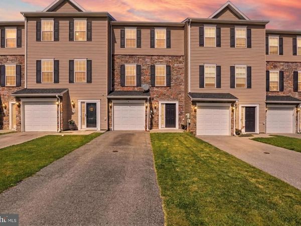 48 HOLSTEIN DRIVE, HANOVER, PA 17331