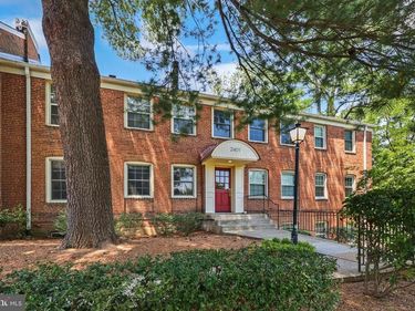 2401 ARLINGTON BOULEVARD, Unit 101, ARLINGTON, VA 22201