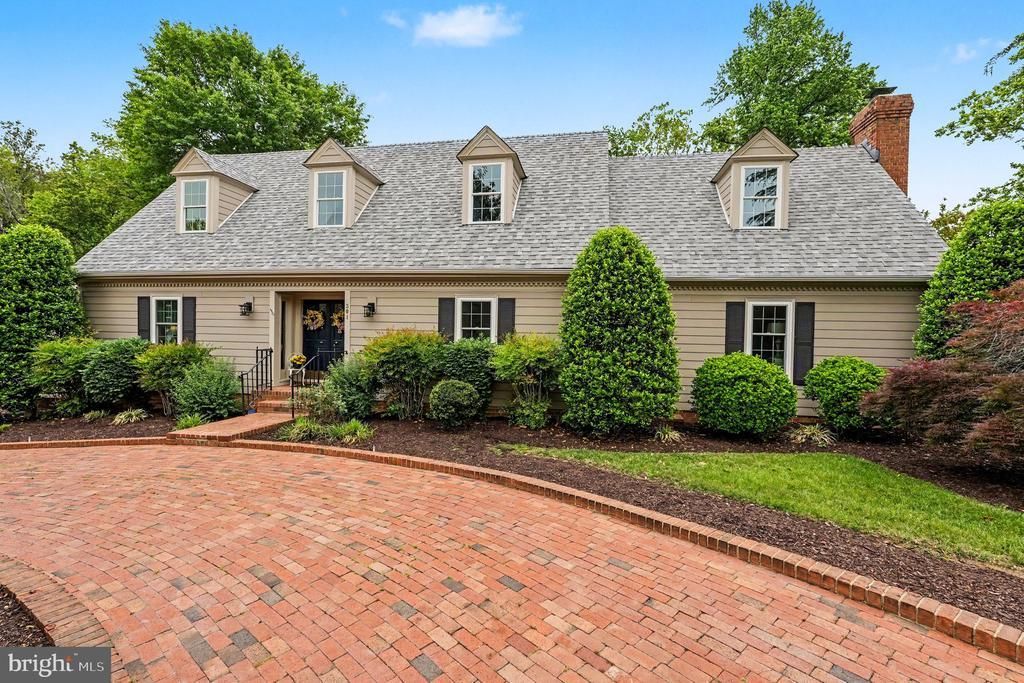 301 FALLING CREEK ROAD , FREDERICKSBURG, VA 22401