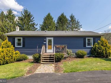 330 WARDENSVILLE GRADE , WINCHESTER, VA 22602