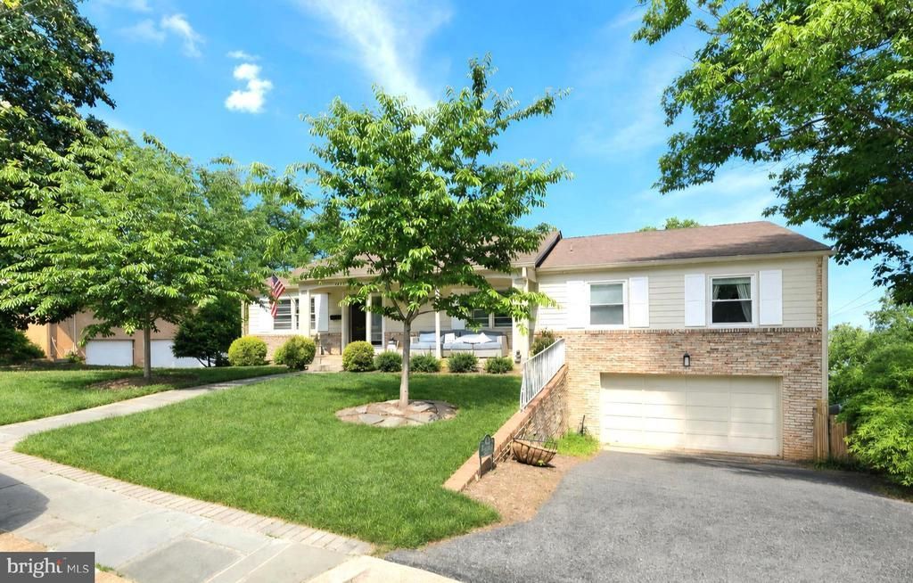 7215 Park Terrace Drive , Alexandria, VA 22307 Main Photo
