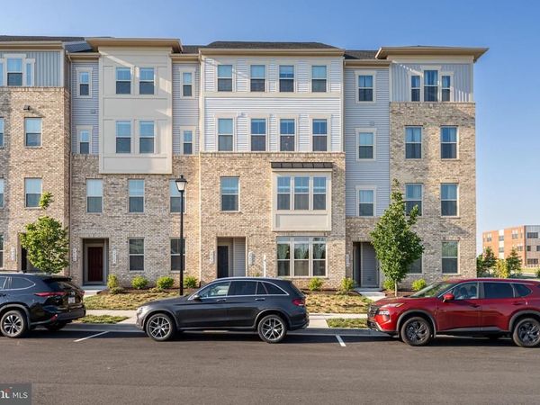 24272 THURSO SQUARE, STERLING, VA 20166