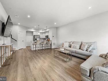 24272 THURSO SQUARE, STERLING, VA 20166