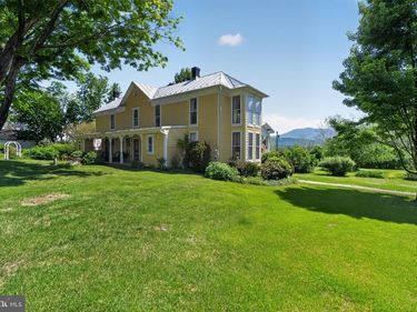 705 MARKSVILLE ROAD , STANLEY, VA 22851