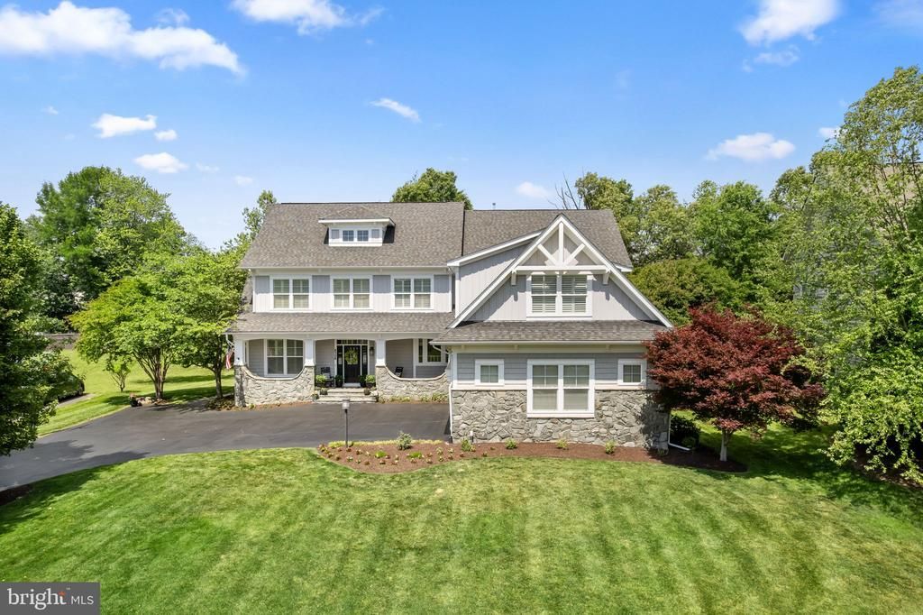8328 PINE KNOTT COURT , GAINESVILLE, VA 20155