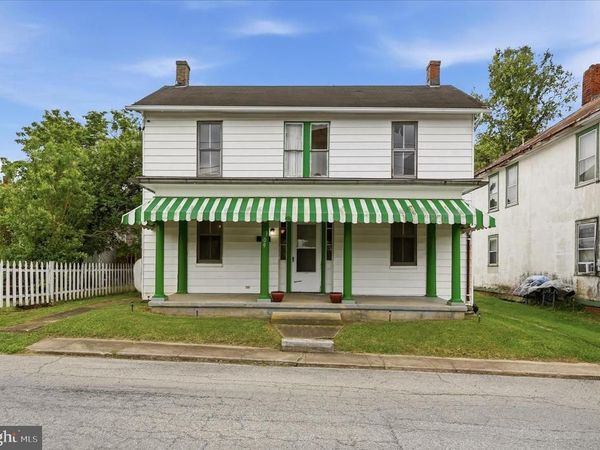 309 W ACADEMY STREET, CHARLES TOWN, WV 25414